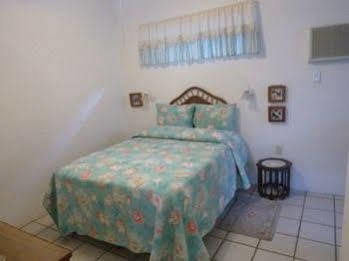 Baldwin'S Guest House Cozumel Esterno foto