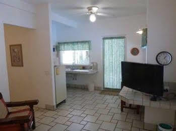 Baldwin'S Guest House Cozumel Esterno foto